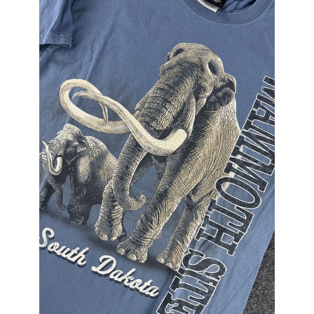 VTG Prairie Mountain Mammoth Scene T Shirt South Dakota Blue Size S USA Graphic